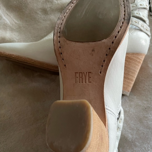 Off white Frye ankle boots - Picture 4 of 5